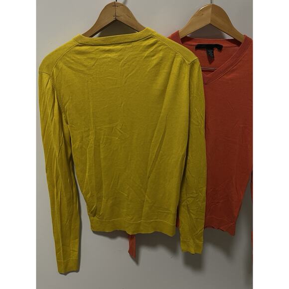Lot Of 2 Kenneth Cole V-Neck Silk Blend Knit XS - Picture 6 of 6